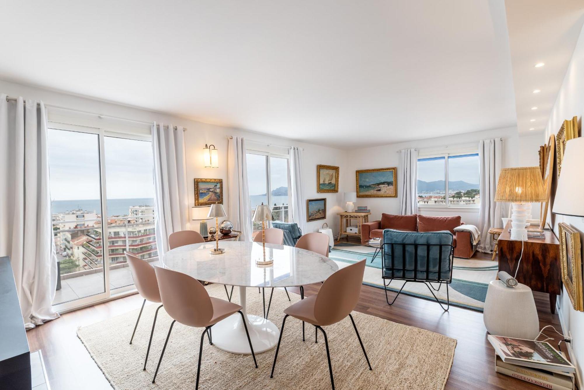 Geoffrey By Terrys Homes Apartment